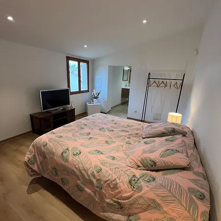 Le Cabanon De Pepe Отель типа 